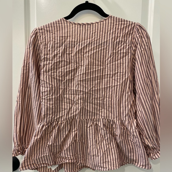 Madewell wrap top with peplum hem. Size medium. - Picture 4 of 4
